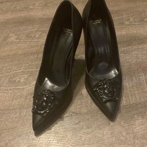 Versace Authentic Women’s Medusa Pump